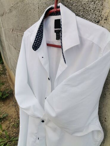 Košulje: Kao nova snežno bela muška košulja. Veličina 39/40. Slim fit — 25