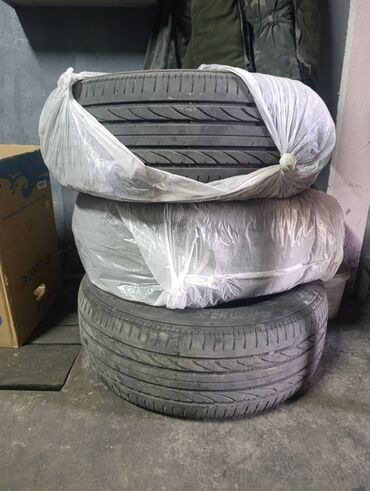 зимняя шина: Резина бу продаю размер 265/60 R18