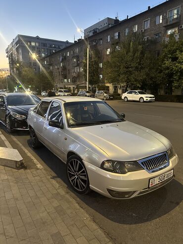 некстя 2: Daewoo Nexia: 2010 г., 1.6 л, Механика, Бензин, Седан