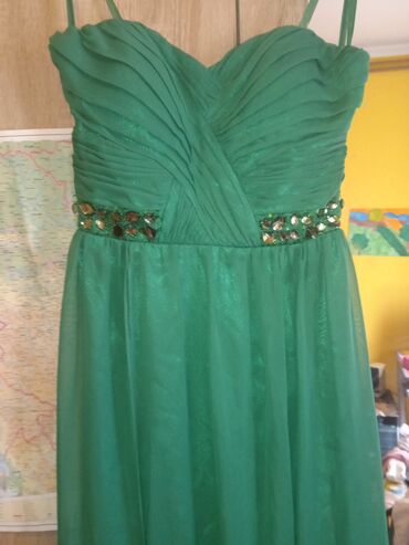 smaragdno zelene haljine: Prelepa svecana haljina