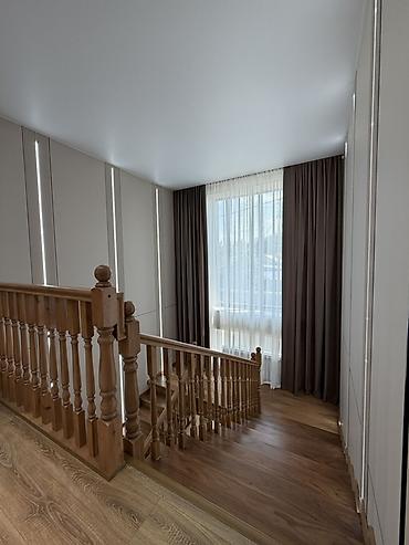 Продажа коттеджей и домов: 5 комнат, 300 м², 4 соток, Бишкек, Риэлтор — 11