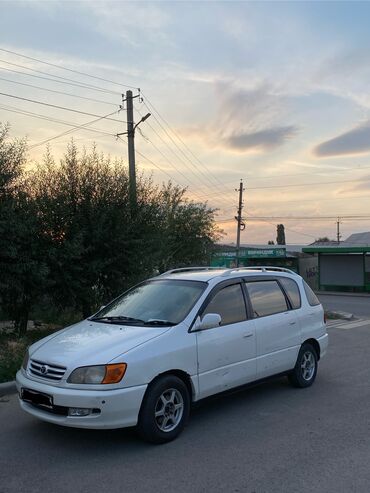 срочно срочно продаю машина: Toyota Ipsum: 2001 г., 2 л, Автоматтык, Бензин, Вэн/Минивэн