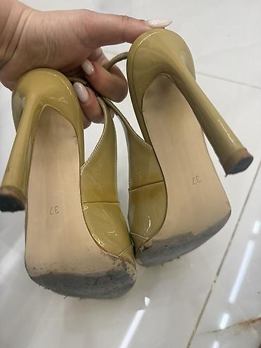 tufliler 2021: Brend: Derimod Model: Qadın yüksək dabanlı açıq daban (slingback) — 4