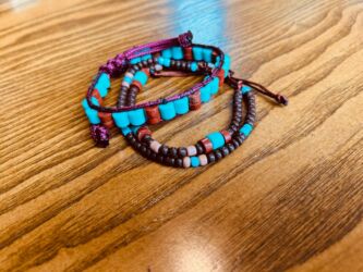 Toy paltarları və aksesuarları: Bohem üslubunda boncuklu qolbaq dəsti - 2 ədəd qolbaqdan ibarət dəst