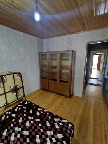 Yataq otağı dəstləri: Təknəfərlik çarpayı, Dolab