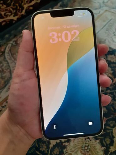 Apple iPhone: IPhone 13, Старлайт — 11