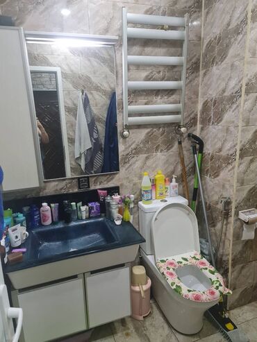 Köhnə tikili: Bakı, 2-ci mikrorayon, 2 otaqlı, Köhnə tikili, m. Memar Əcəmi, 56 kv. m — 18