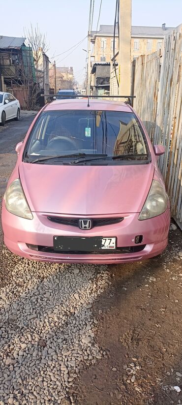 запчасти на фит матор: Honda Fit: 2002 г., 1.3 л, Вариатор, Бензин, Хетчбек