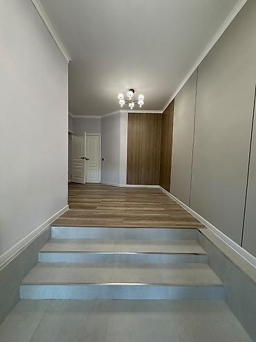 сдаётся квартира лебединовка: 4 комнаты, 118 м², 4 соток, Бишкек, Собственник — 2