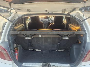 компрессорлор: Toyota Vitz: 1999 г., 0.1 - engine capacity л, Автомат, Бензин, Хетчбек — 2