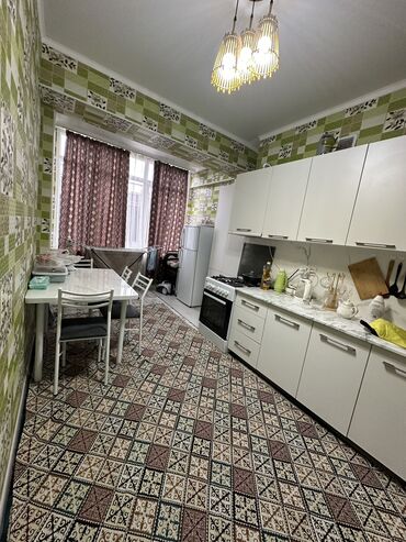 квартира берилет бишкек восток 5: 1 комната, Риэлтор, Без подселения, С мебелью полностью