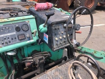 Асфальтоукладчики: Продается Японский асфальтоукладчик Ханта. Двигатель 4х цилиндровый. С — 8