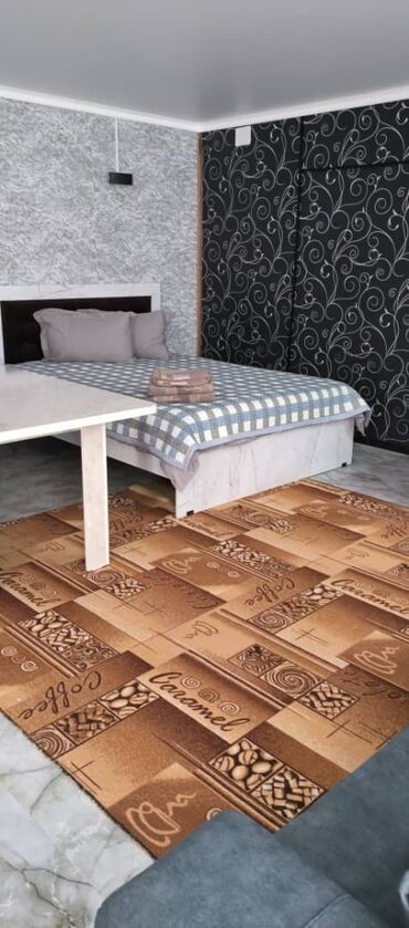 Посуточная аренда квартир: 1 комната, Круглосуточное заселение, Постельное белье, Душевая кабина — 1