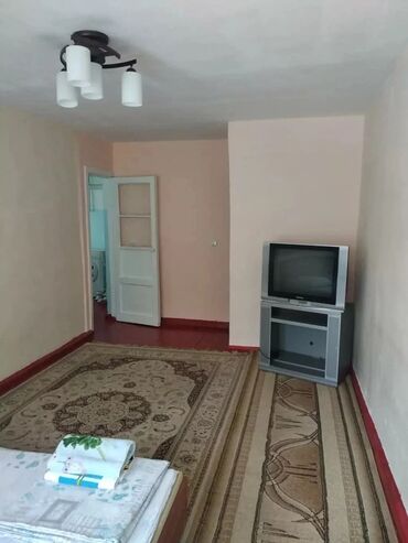 аренда помещения в канте: 1 бөлмө, Жаздык, жууркан-төшөк каптары, Тиричилик техникасы, Домофон