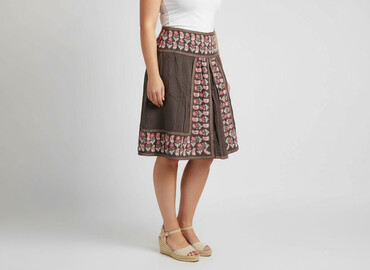 spódnice mini z rozcięciem na nodze: Women`s skirt, size XL