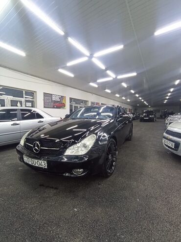 Mercedes-Benz: Mercedes-Benz CLS-Class: 3.5 l | 2006 il Sedan — 5