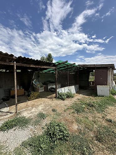 1 bedroom: 📍В Сокулуке ( нижняя зона ) продаётся дом на участке 7 соток. Об — 3
