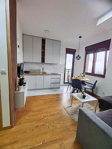 Stan na dan: Apartman T2 – planinski smeštaj sa panoramskim pogledom - Moderan — 9