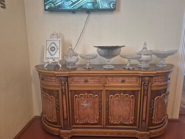 güzgülü kamod: Güzgülü
