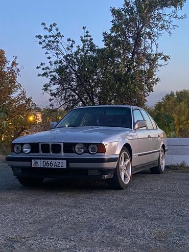 BMW: BMW 5 series: 1992 г., 2.5 л, Механика, Бензин, Седан