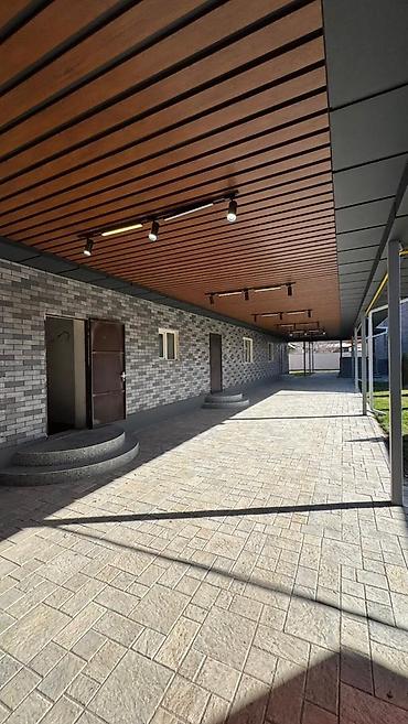 Продажа коттеджей и домов: Особняк в районе Арча‑Бешик Площадь дома: 330 м² Участок: 8 соток — 22