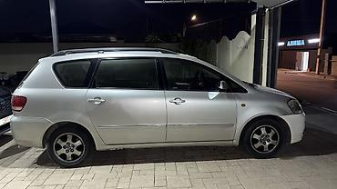 rav 4 2002: Toyota Avensis Verso: 2002 г., 2 л, Автомат, Бензин, Минивэн — 3