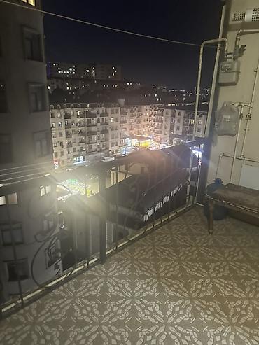 birja.az ev elanlari: Mənzildə geniş və işıqlı eyvan təqdim olunur. Eyvan dekorativ naxışlı — 2