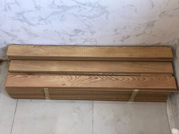 Laminat: 8 metr kvadrat Uzunluğu 1.20m Eni 9sm, Qalinliği 13mm Əla