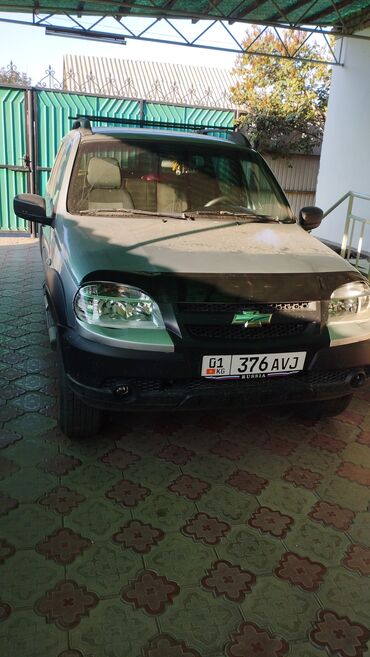 машина москвич: Chevrolet Niva: 2016 г., 1.7 л, Механика, Газ, Жол тандабас