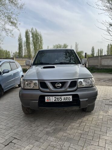 Nissan: Nissan Terrano II: 2002 г., 3 л, Механика, Дизель, Внедорожник