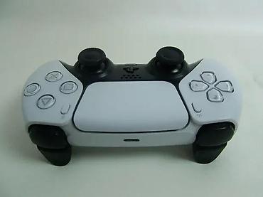 PS5 (Sony PlayStation 5): U ponudi DuslSens 5 džojstik za ps5 konzole. Džojstik je originalni — 3