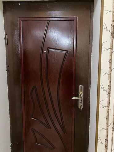 Giriş qapıları: Seyf qapi
200azn
Merdekan 4070 leli