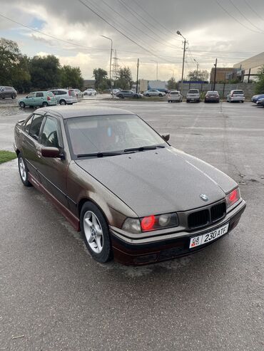 мотороллер муравей с кабиной цена: BMW 3 series: 1992 г., 1.6 л, Механика, Бензин, Седан