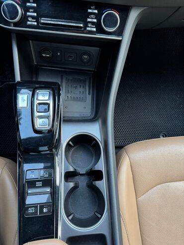 Hyundai: Hyundai Sonata: 1.6 l | 2020 il Sedan — 13