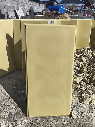 Фасадные сэндвич панели: Декоративные 3D‑панели/плитка для отделки стен Описание: - Белые — 18