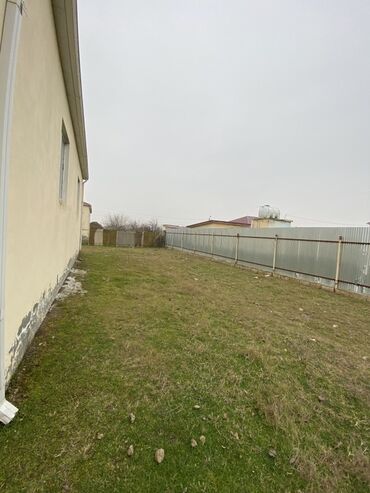 Həyət evləri və villaların satışı: 3 otaqlı, 81 kv. m, Kredit yoxdur, Orta təmir — 18