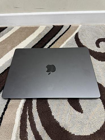 Ноутбуки Apple (MacBook): Реальному клиенту уступлю! MacBook Pro 14" (ноябрь 2024) - Чип — 2