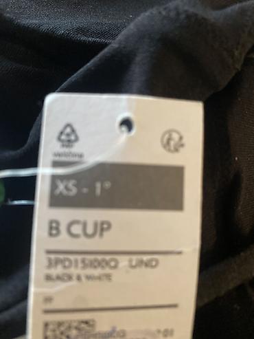 aldo torbe: Crni rebrasti Benetton kupaci kostim sa tankim bretelama. - Veličina — 5