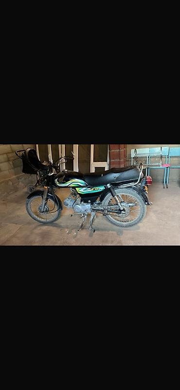 мини трактор япония: Honda CD70 (карбюраторная версия), классический городской мопед — 1