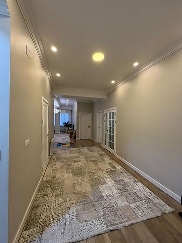 Долгосрочная аренда квартир: 3 комнаты, С мебелью полностью — 8