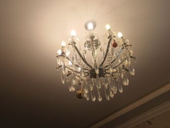 Balıq qulağı: Klasik üslubda kristal asma çilçıraq - Material: parlaq xrom rəngli