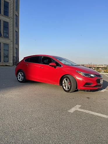 Chevrolet: Chevrolet Cruze Hatchback – Qırmızı rəng Model: Chevrolet Cruze — 8