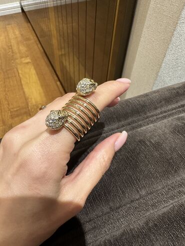 yaqut qaşlı üzük: Uzuk bijuteriya yenidir istifade olunmayib