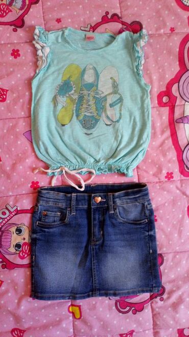 abercrombie majice: H&M, Komplet: Majica, Suknja, 104-110