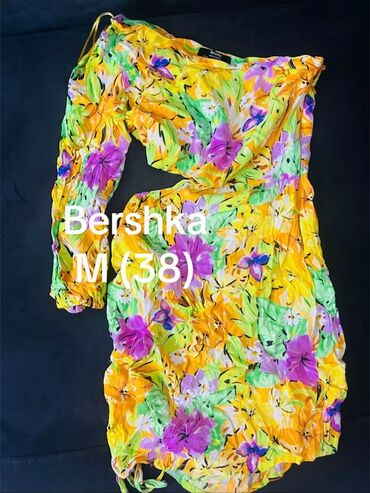 Tavalar: Gündəlik don, Midi, Bershka, M (EU 38)