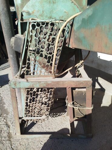 Кормодробилки: Зернодробилка/кормоизмельчитель с вентилятором и ситами - — 7