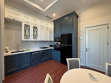 divanlarin temiri: İcarəyə verilir 4 otaqlı yeni tikili 154 m², Ağ şəhər q. Kateqoriya — 8