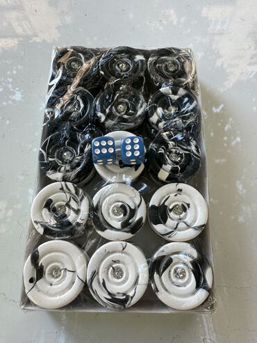 Nərdlər: Nerd daşları
Çeşid hal hazırda var
Çatdırılma var
Zakaz var — 8