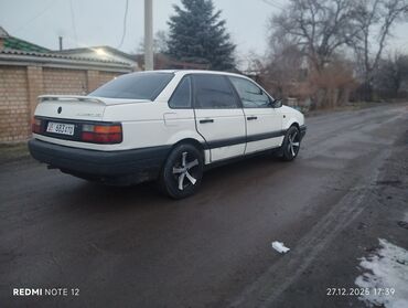 Volkswagen: Volkswagen Passat: 1991 г., 1.8 л, Механика, Бензин, Седан — 4