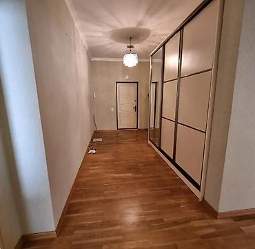 6 mkr: Kirayə verilir: Tam mebelləşdirilmiş geniş 3 otaqlı mənzil interyeri — 7